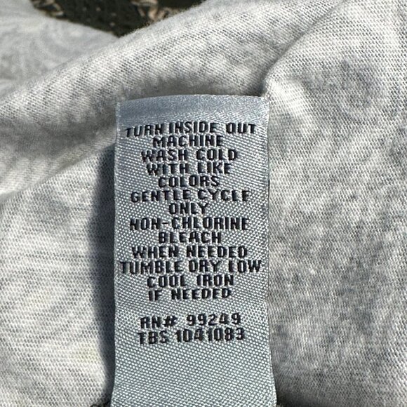 Catherines Easy Fit Tees Collection 1X Olive Green Beige Paisley V-Neck Top - Picture 5 of 10